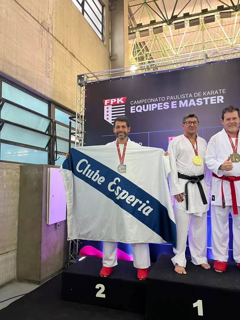 Karatê esperiota é prata no Campeonato Paulista Master 2025